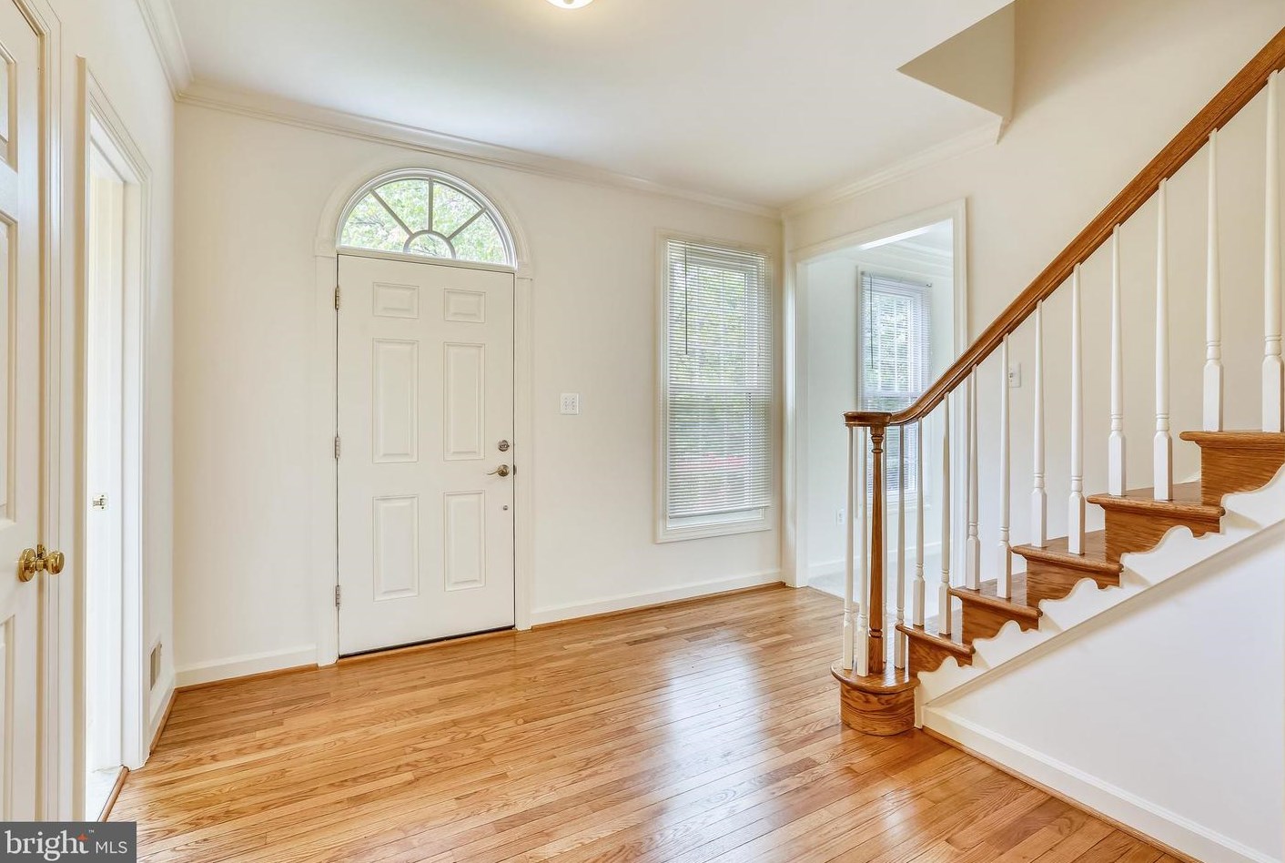 11409 Royal View Ct, Gaithersburg MD  20878-4856 exterior