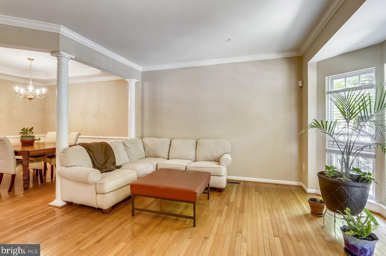 440 Chestnut Hill St, Gaithersburg, MD 20878-2189