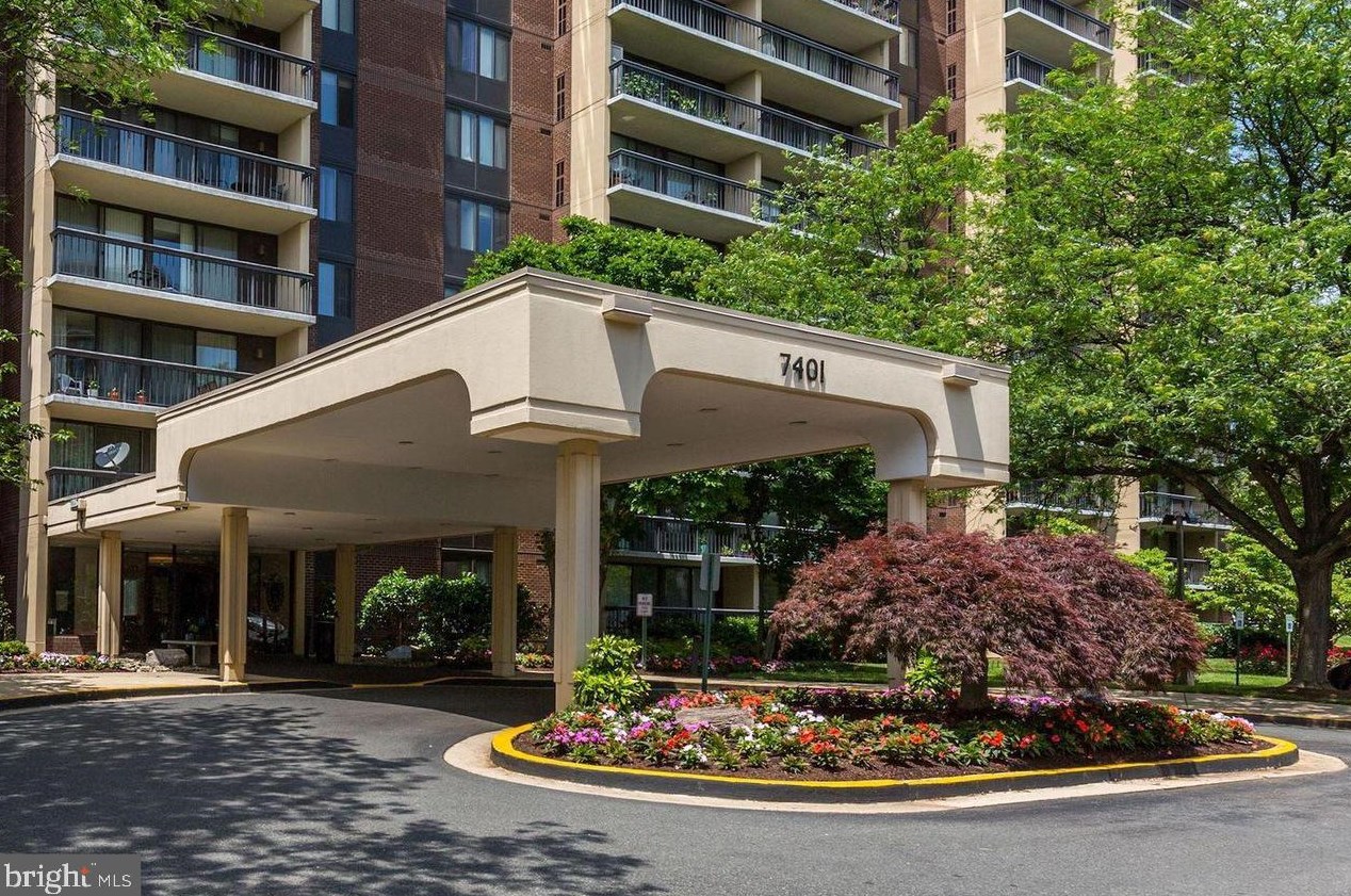 7401 Westlake Terrace #703, Bethesda, MD 20817