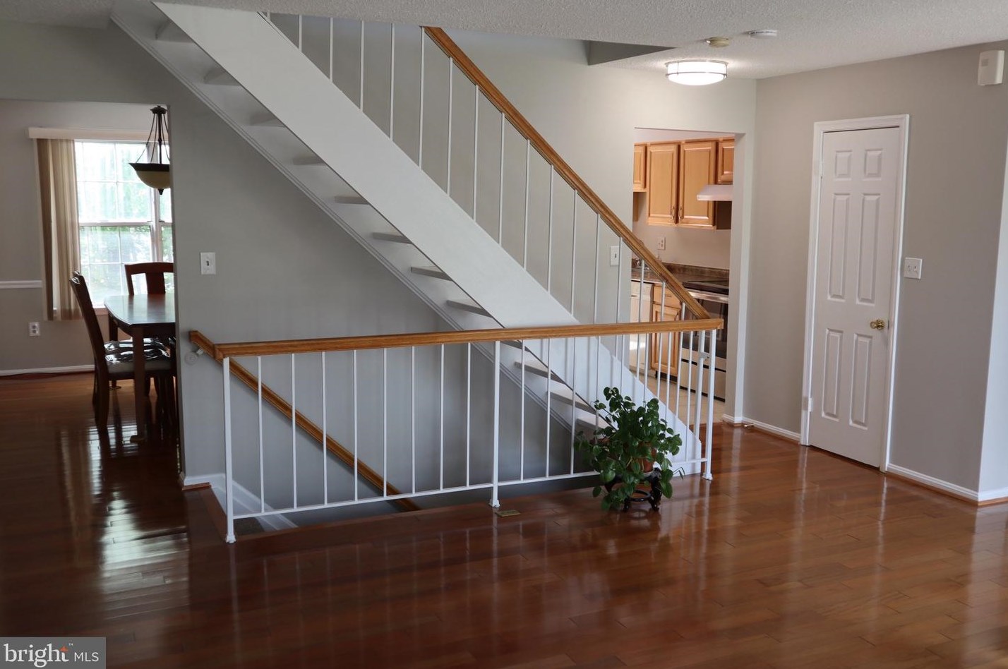 14805 Mcknew Rd, Burtonsville, MD 20866