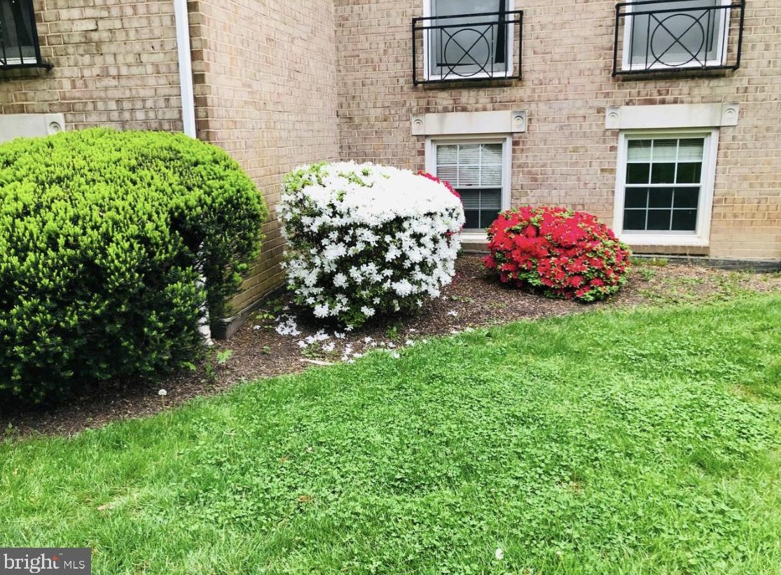 838 Quince Orchard Blvd, Gaithersburg MD  20878-1731 exterior