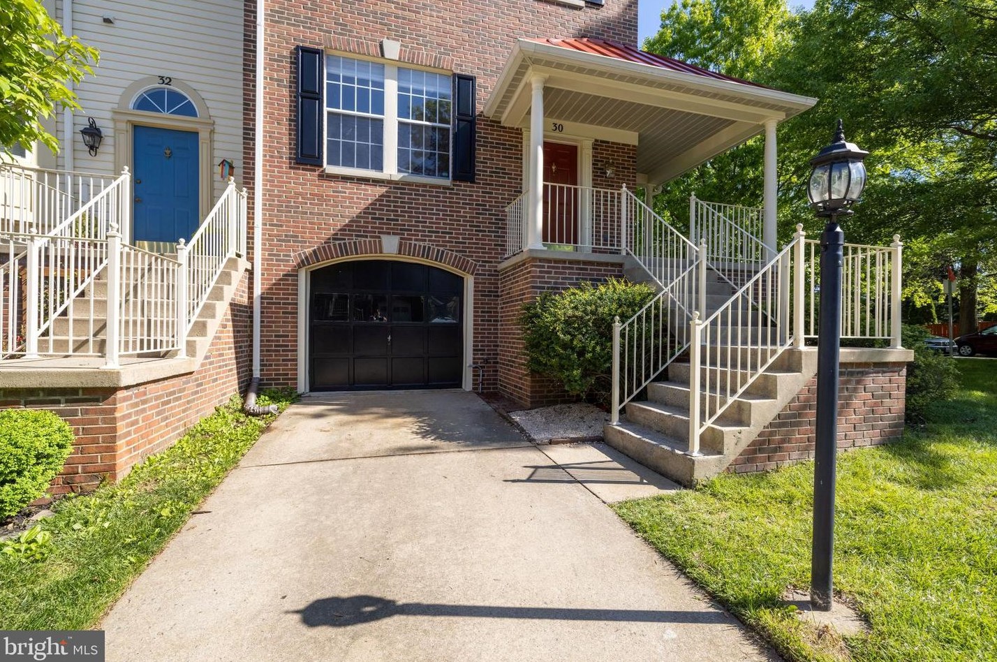 30 Beacon Hill Ct, Gaithersburg, MD 20878-1962