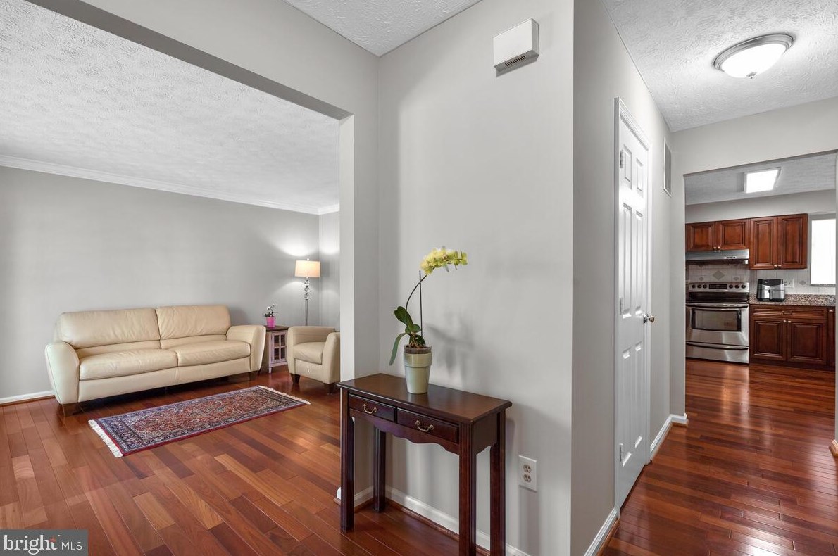 17720 Calabar Dr, Gaithersburg, MD 20877-1030