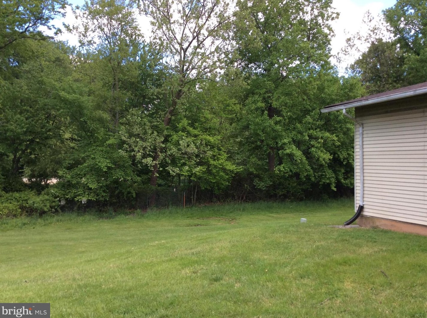 18 Federal Ct, Gaithersburg, MD 20877-3448