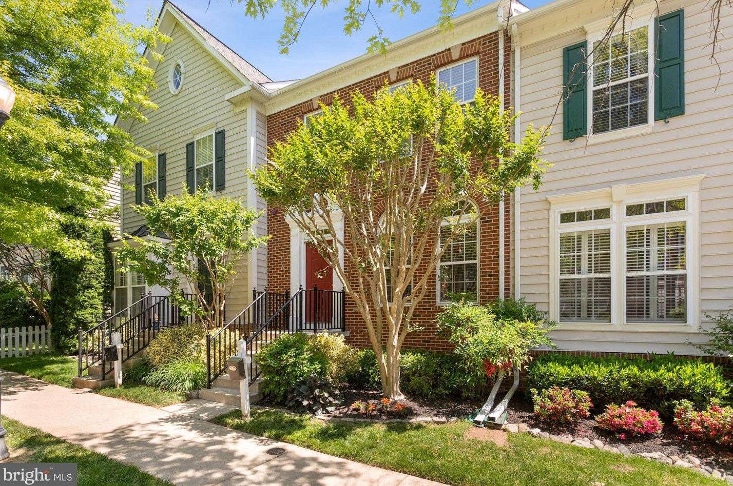 440 Clayhall St, Gaithersburg, MD 20878-6515