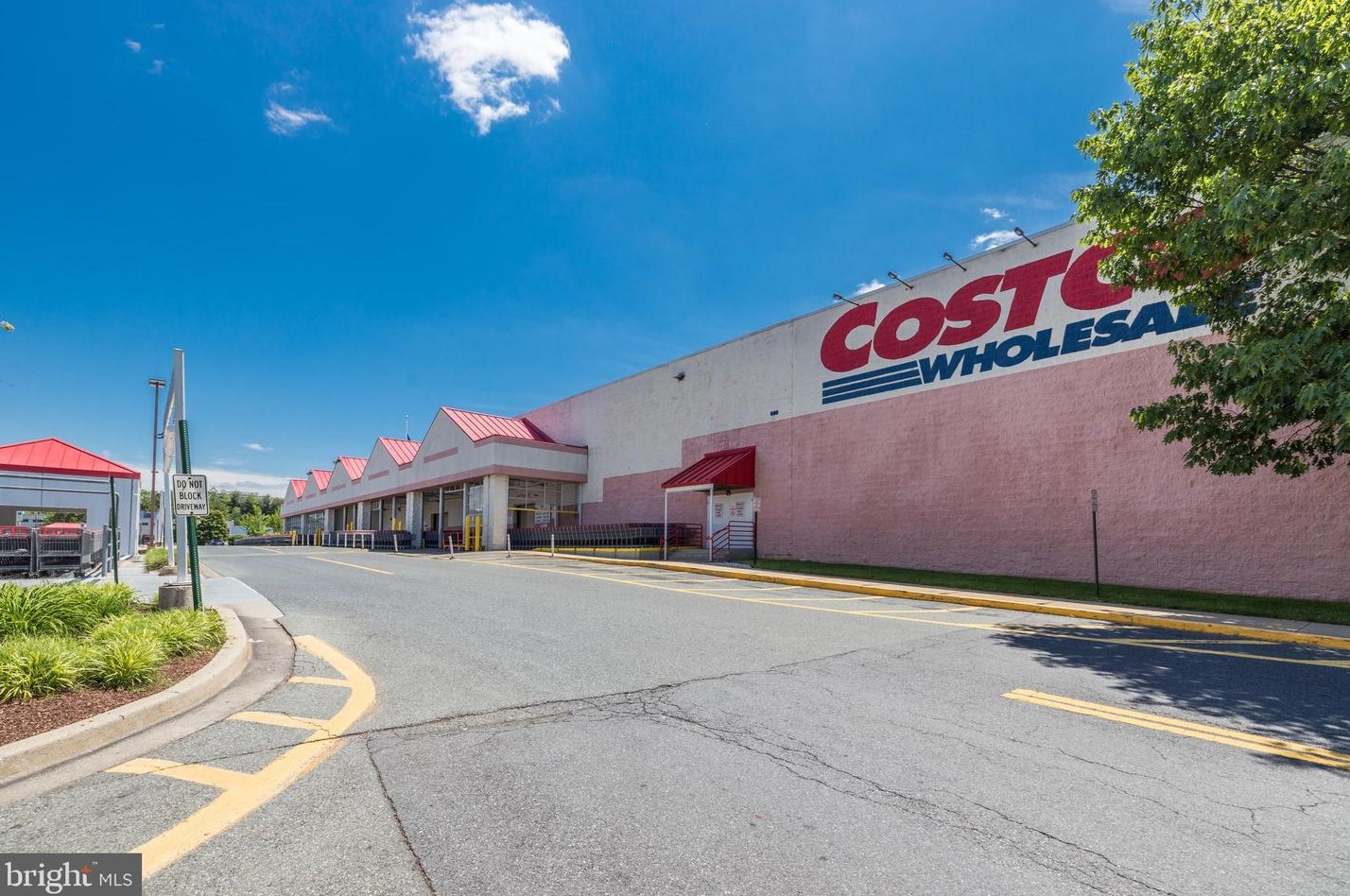 9906 Boysenberry Way, Gaithersburg MD  20879-3675 exterior
