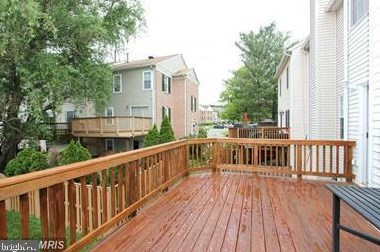 107 Lazy Hollow Dr, Gaithersburg, MD 20878-2762