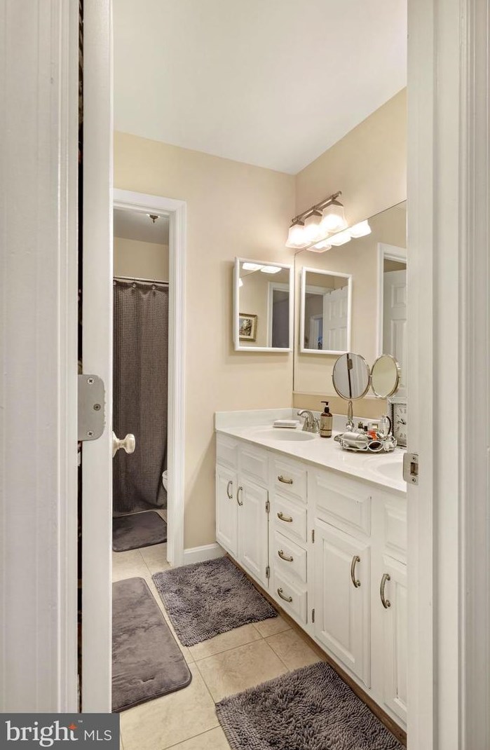 349 Chestertown St, Gaithersburg MD  20878-5687 exterior