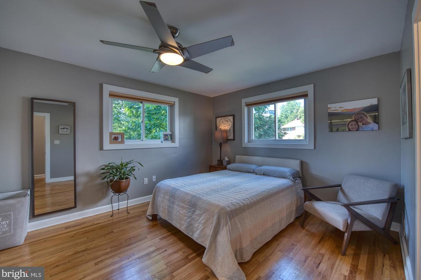 4522 Traymore St, Bethesda MD  20814-3965 exterior