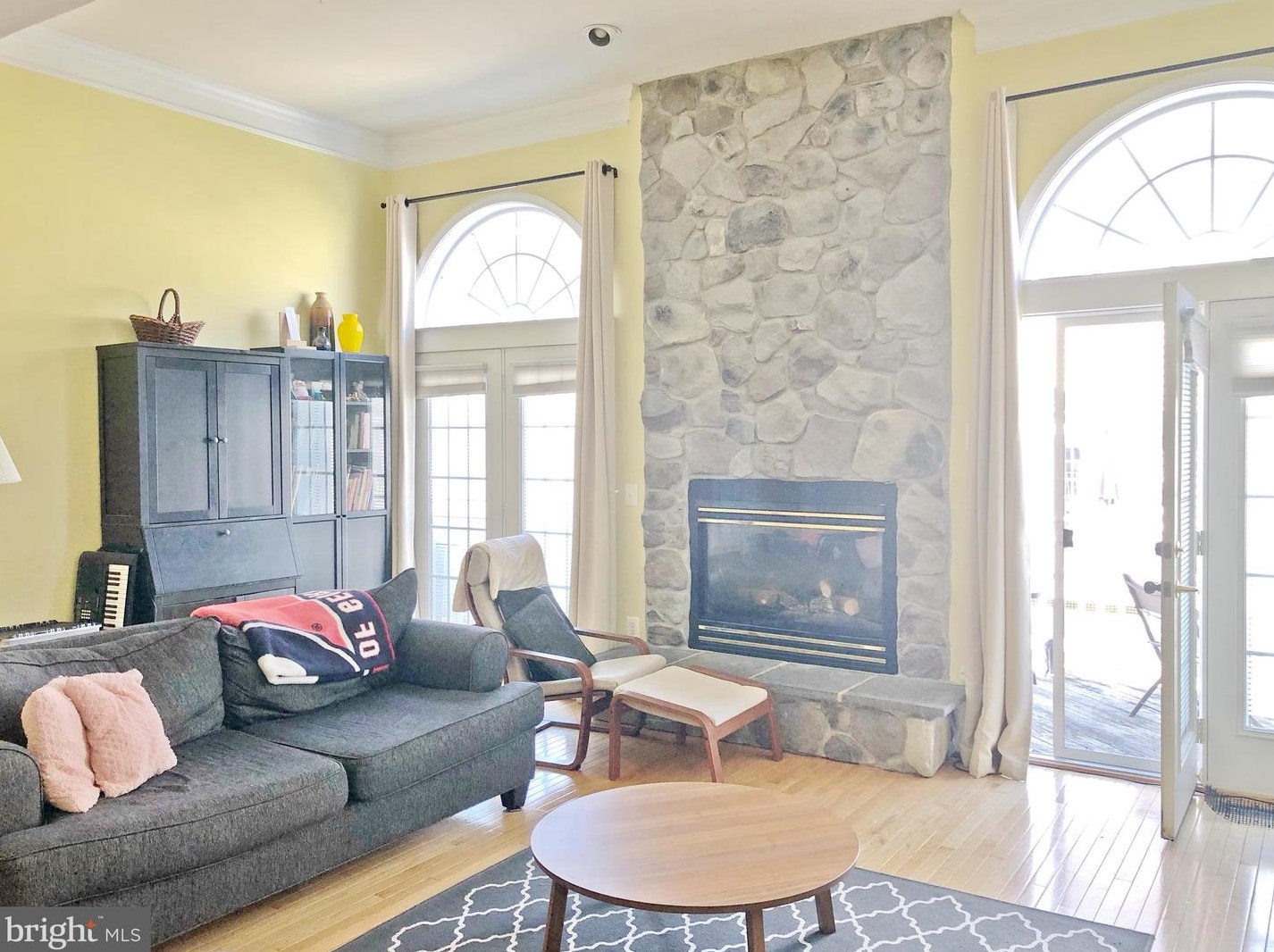 571 Market St E, Gaithersburg, MD 20878
