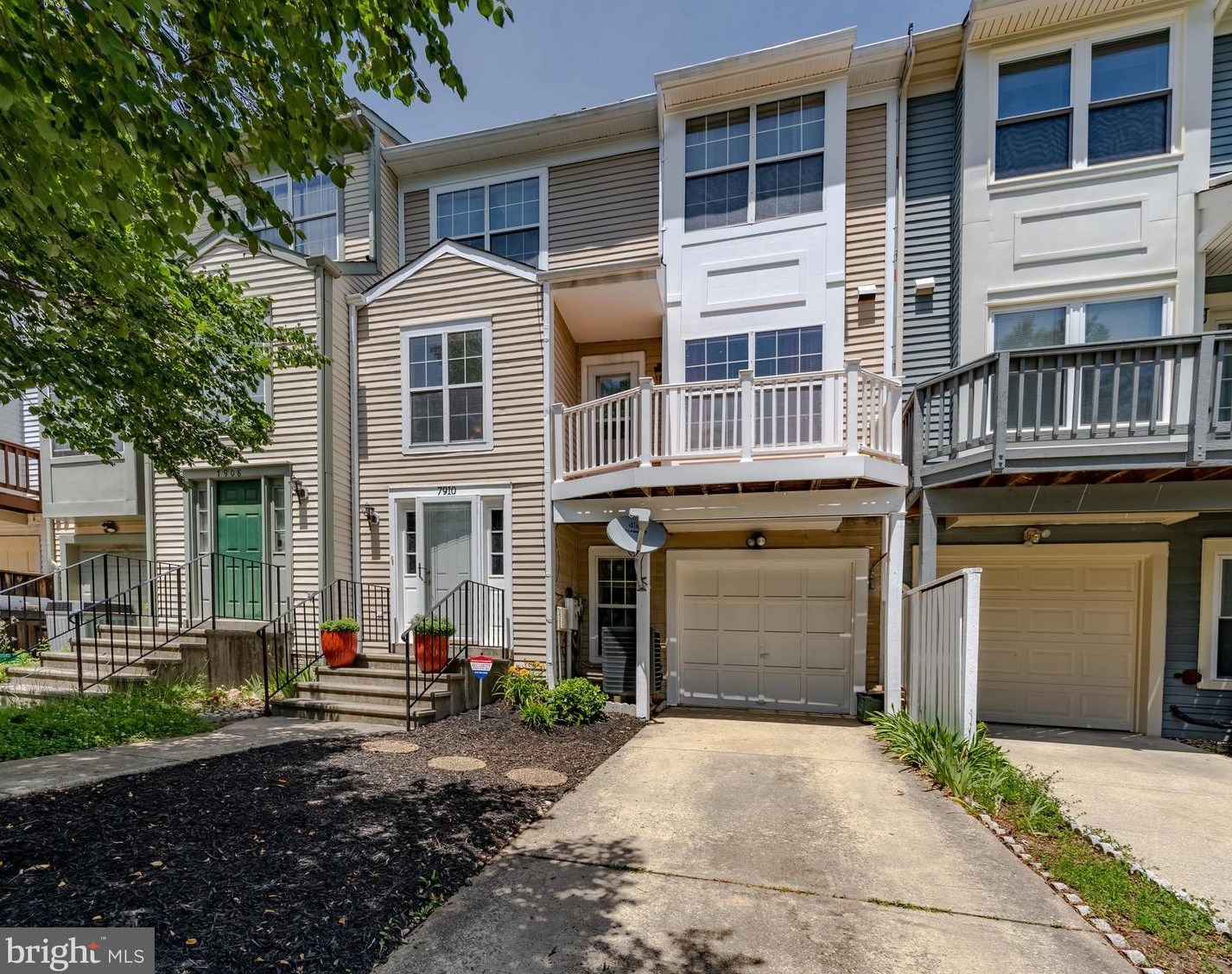 7910 Chapel Cove Dr, Laurel, MD 20707-5842