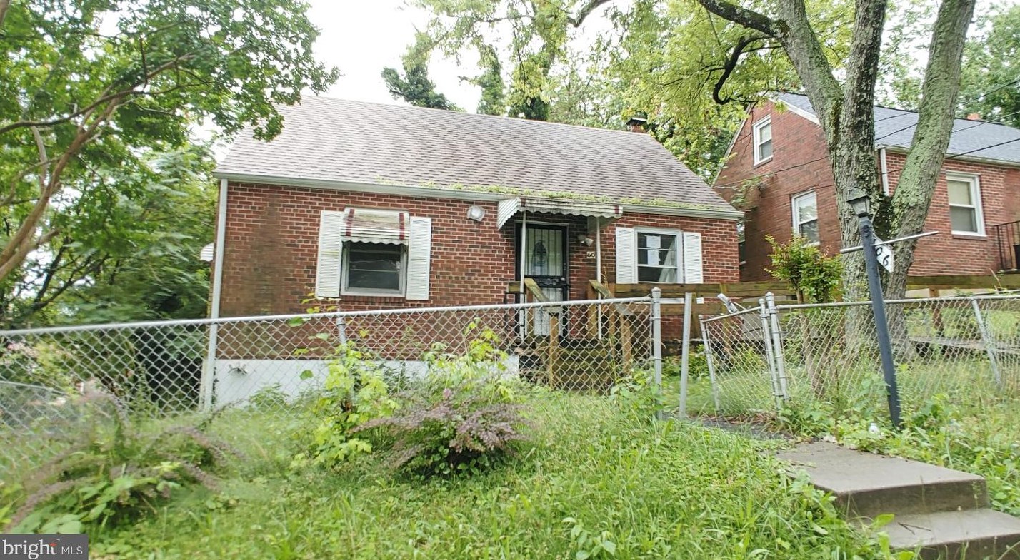 606 Drum Ave, Capitol Heights, MD 20743-2825