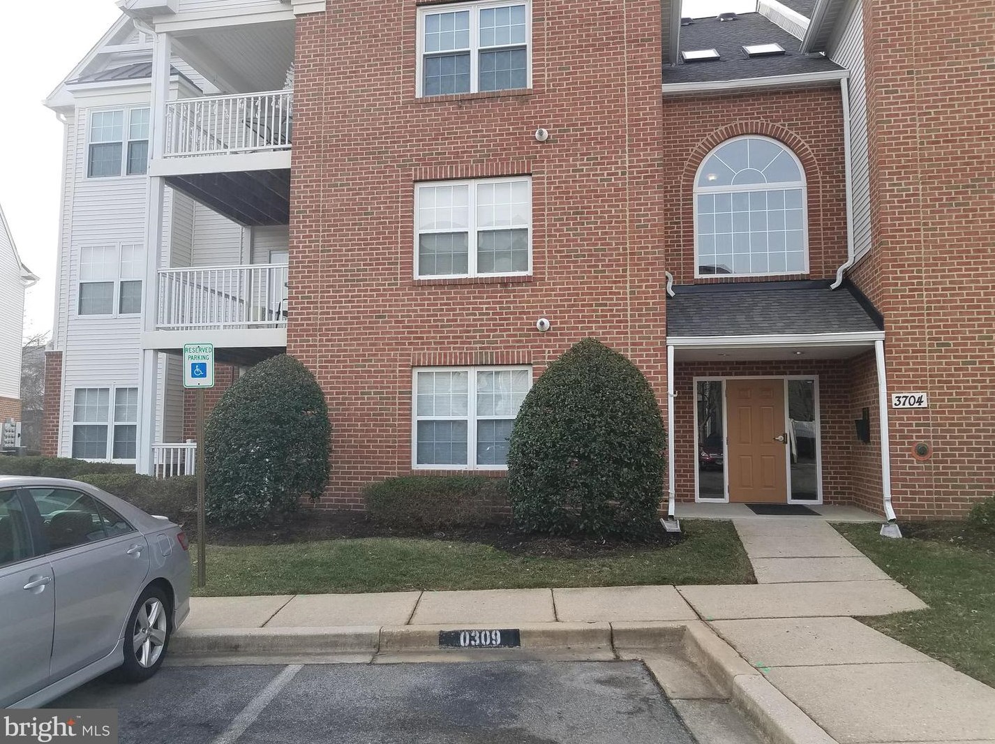 3704 Excalibur Ct #101, Bowie, MD 20716