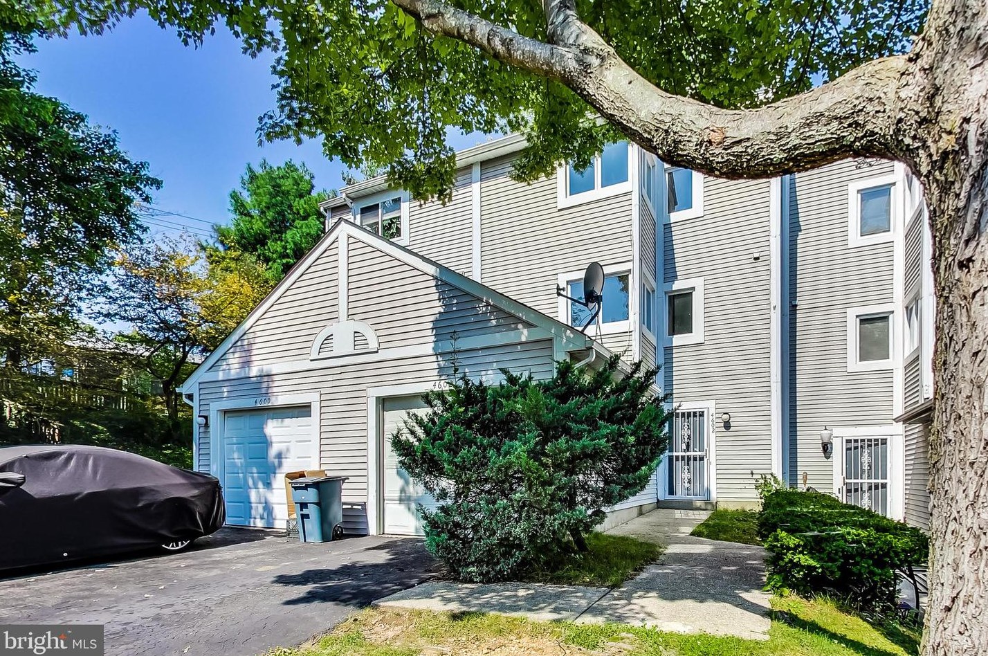 4602 Winterberry Ln, Oxon Hill, MD 20745-4052