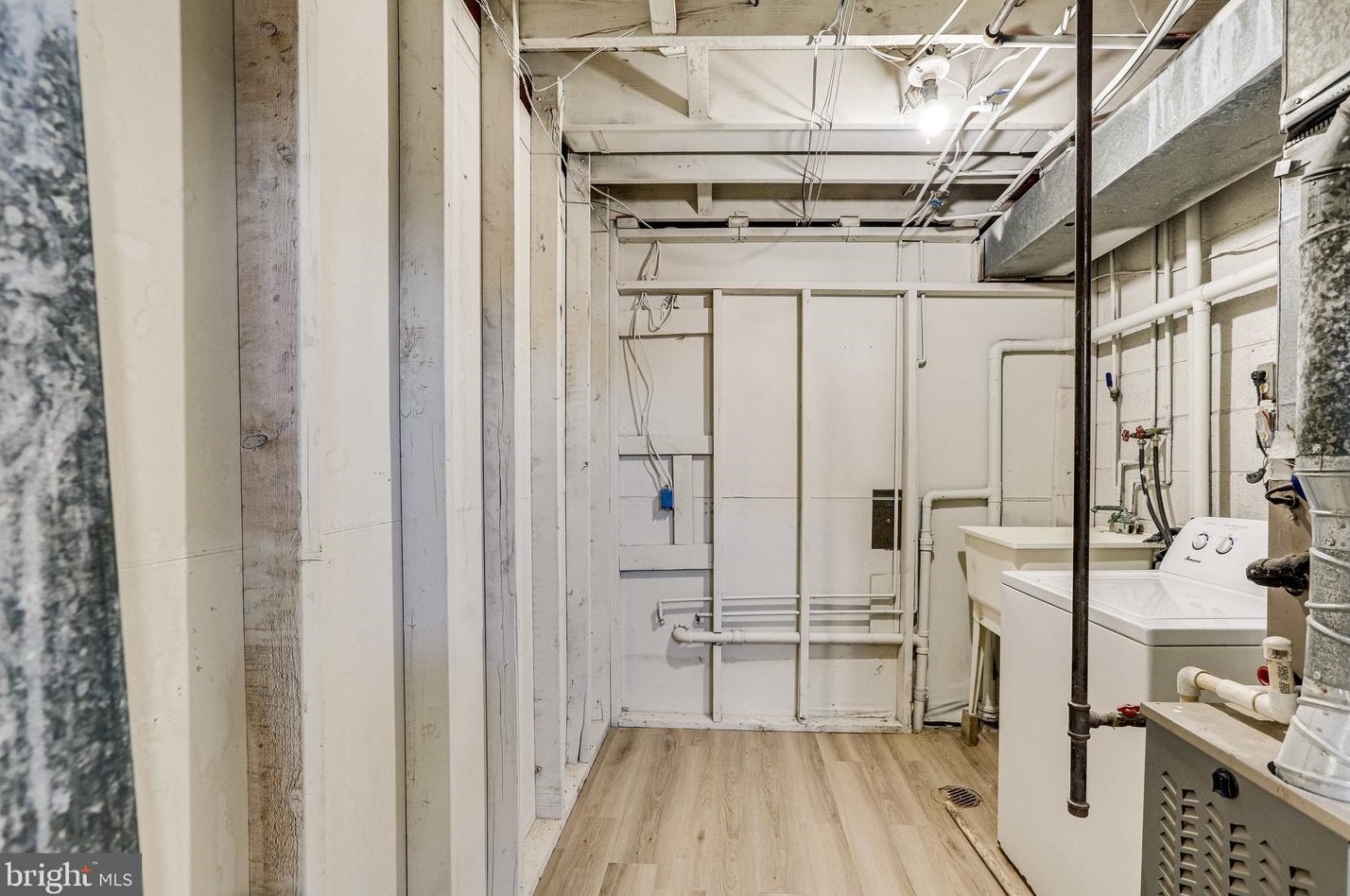 7403 Drumlea Rd, Capitol Heights MD 20743-3423 exterior