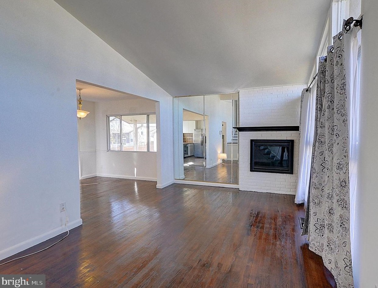 5603 Auth Rd, Suitland, MD 20746-4002