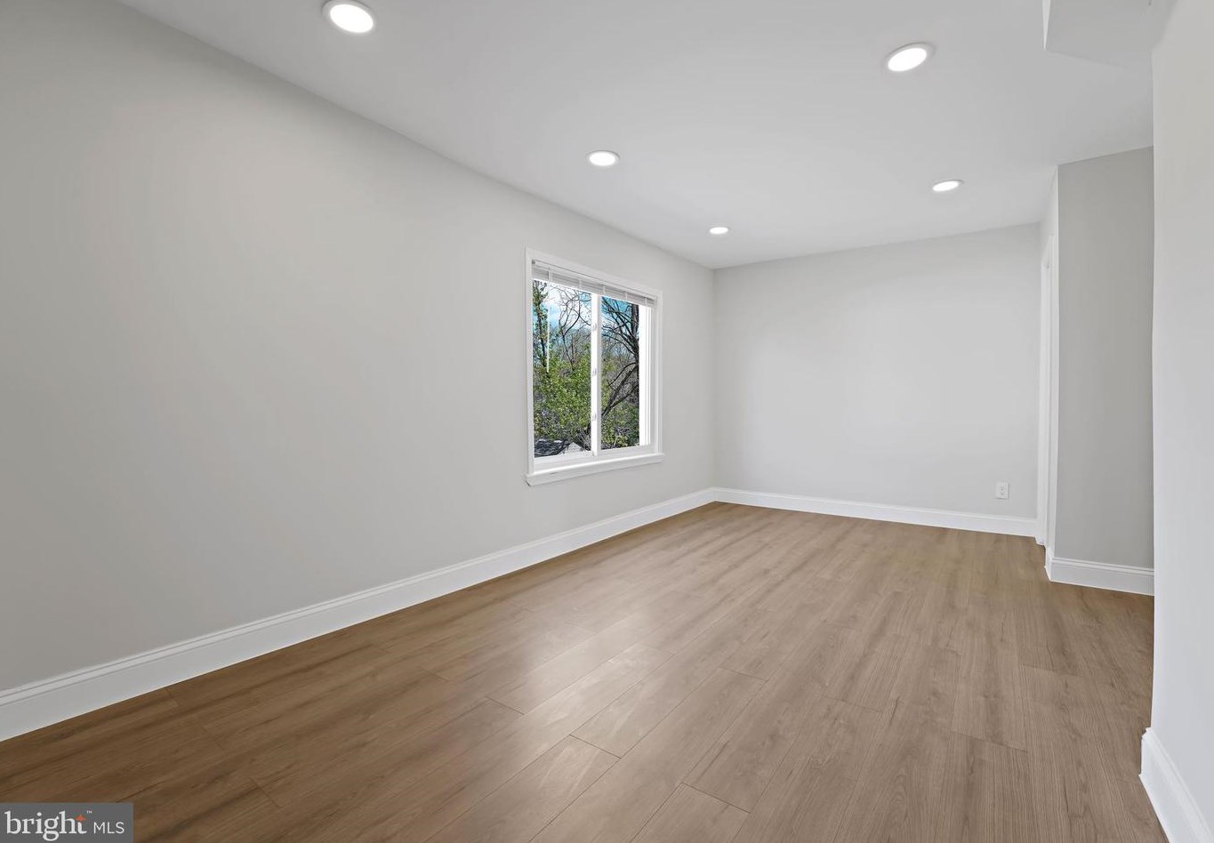 411 Dateleaf Ave, Capitol Heights MD  20743-2527 exterior