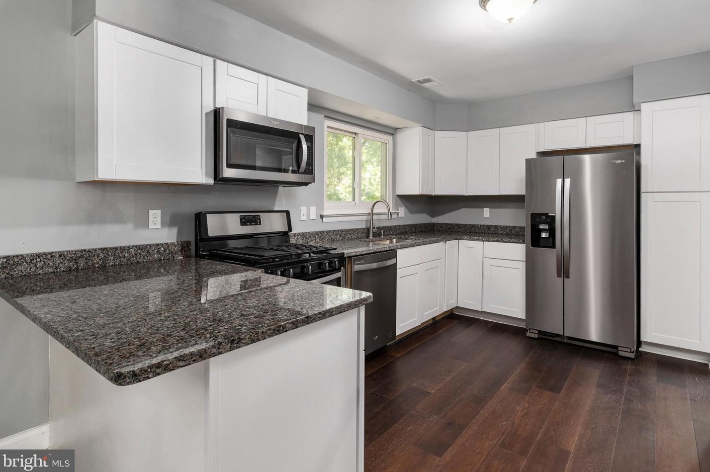 6828 Glenwood Ct, Glenn Dale, MD 20769-9314