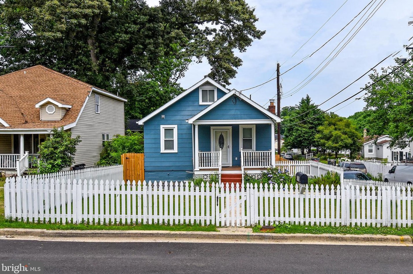 4718 Gunther St, Capitol Heights, MD 20743-3925