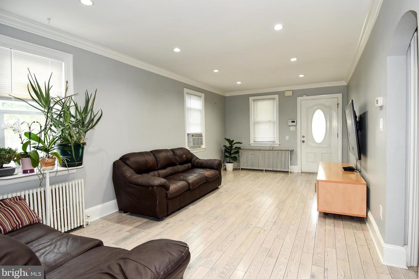 4718 Gunther St, Capitol Heights MD  20743-3925 exterior