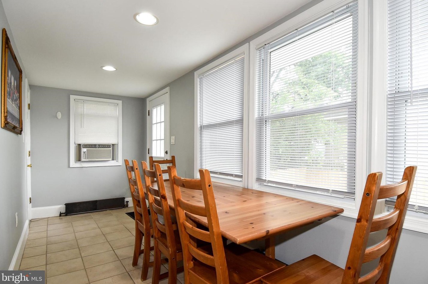 4718 Gunther St, Capitol Heights MD  20743-3925 exterior