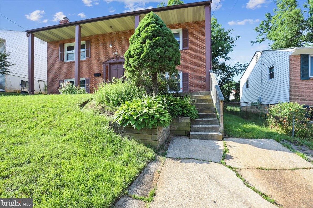 9009 1st St, Lanham, MD 20706