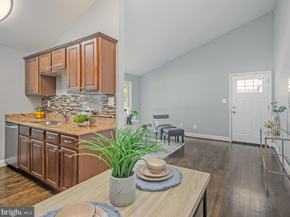 619 Birchleaf Ave, Capitol Heights MD  20743-1802 exterior