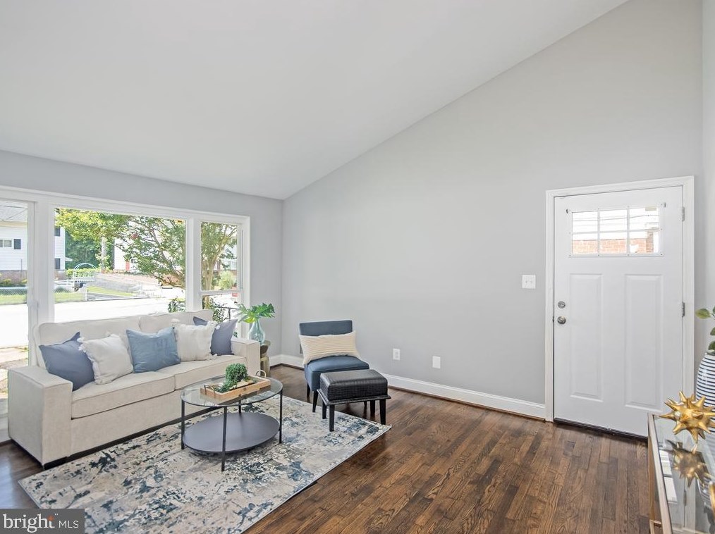 619 Birchleaf Ave, Capitol Heights MD  20743-1802 exterior