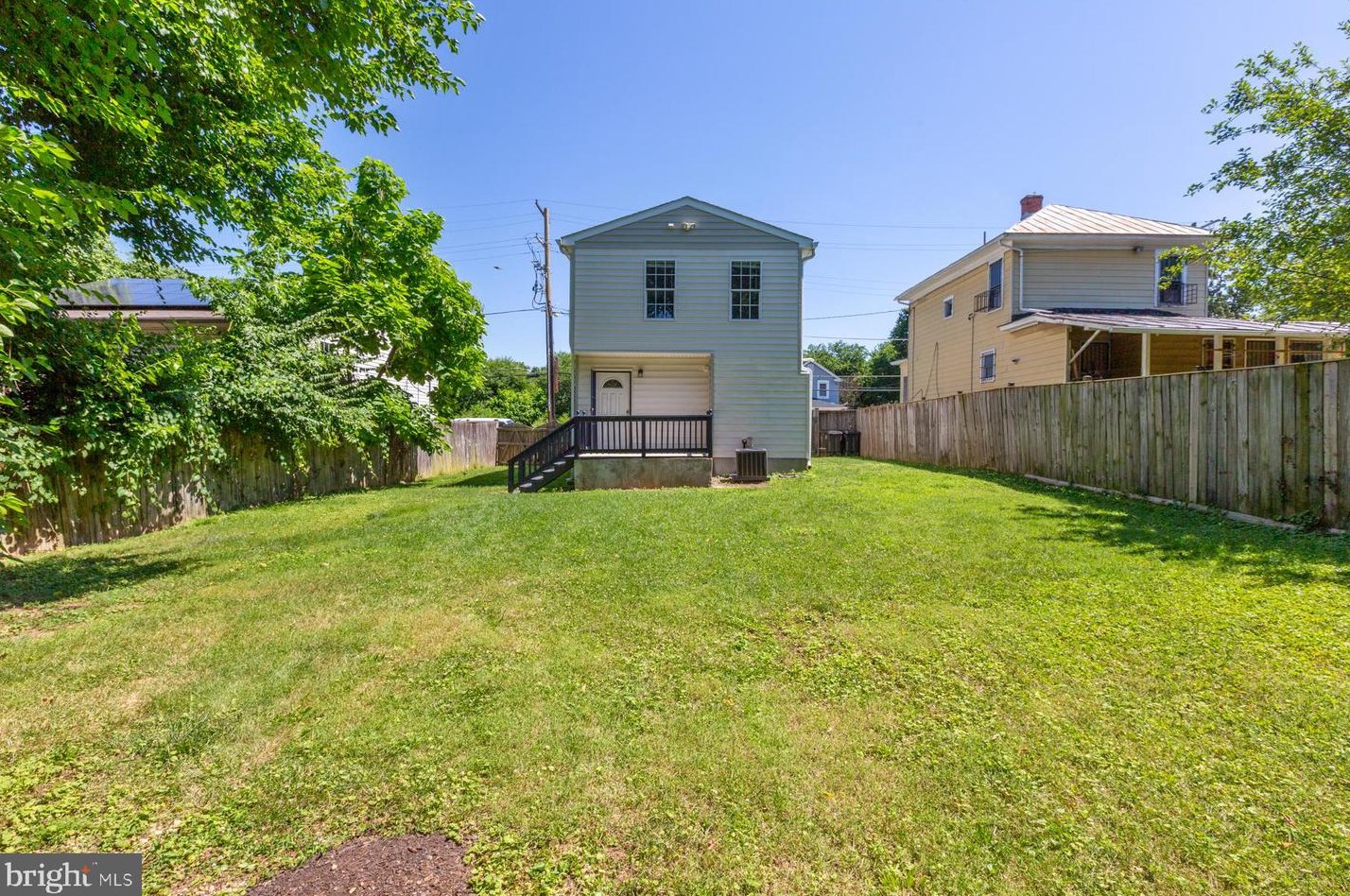 6309 Foote St, Capitol Heights MD 20743-1655 exterior