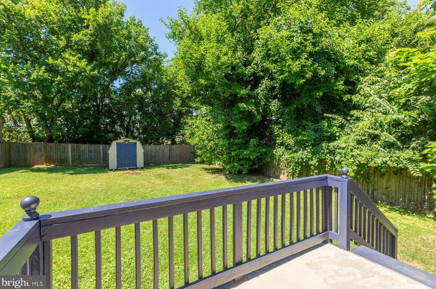 6309 Foote St, Capitol Heights MD 20743-1655 exterior