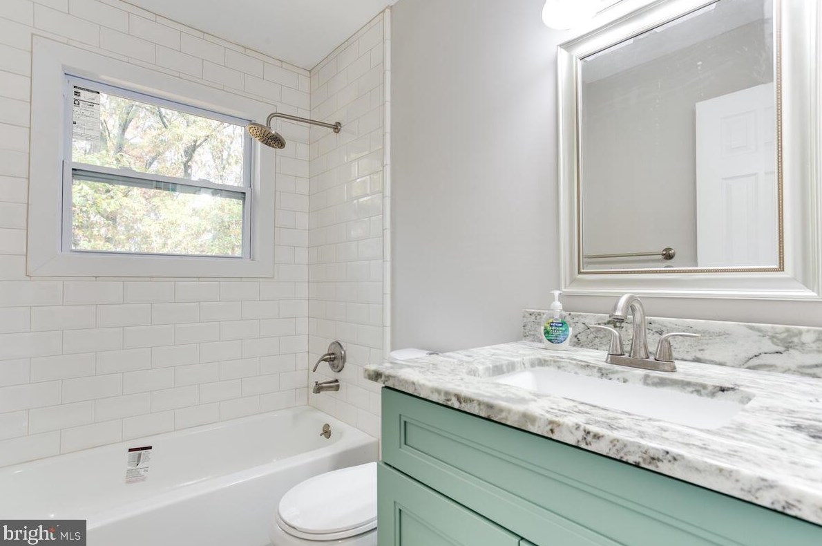 5814 Dade St, Capitol Heights MD  20743-2031 exterior