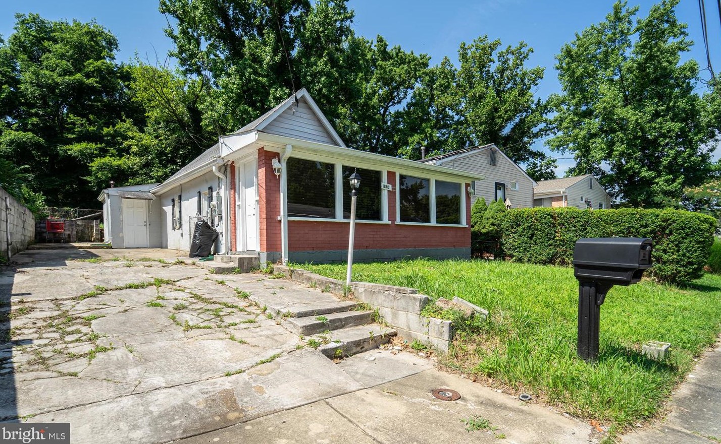 310 Elmleaf Ave, Capitol Heights MD  20743-2529 exterior