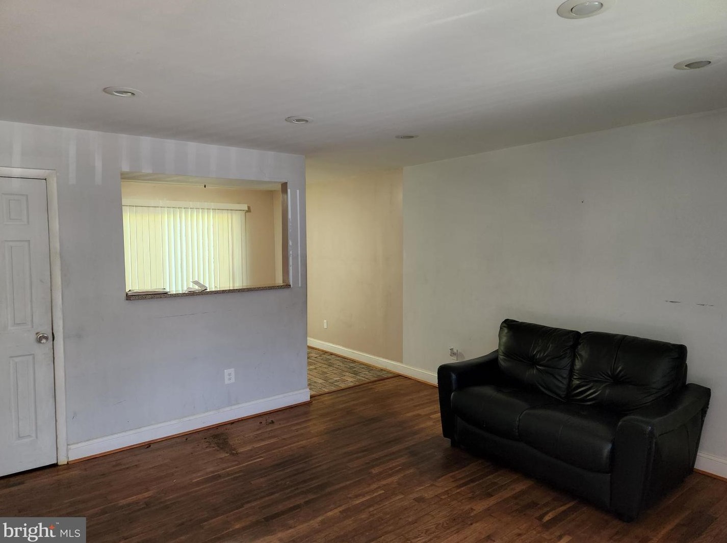 923 Clovis Ave, Capitol Heights MD  20743-3943 exterior