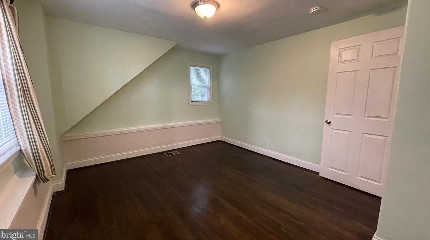 5100 Heath St, Capitol Heights MD  20743-4037 exterior