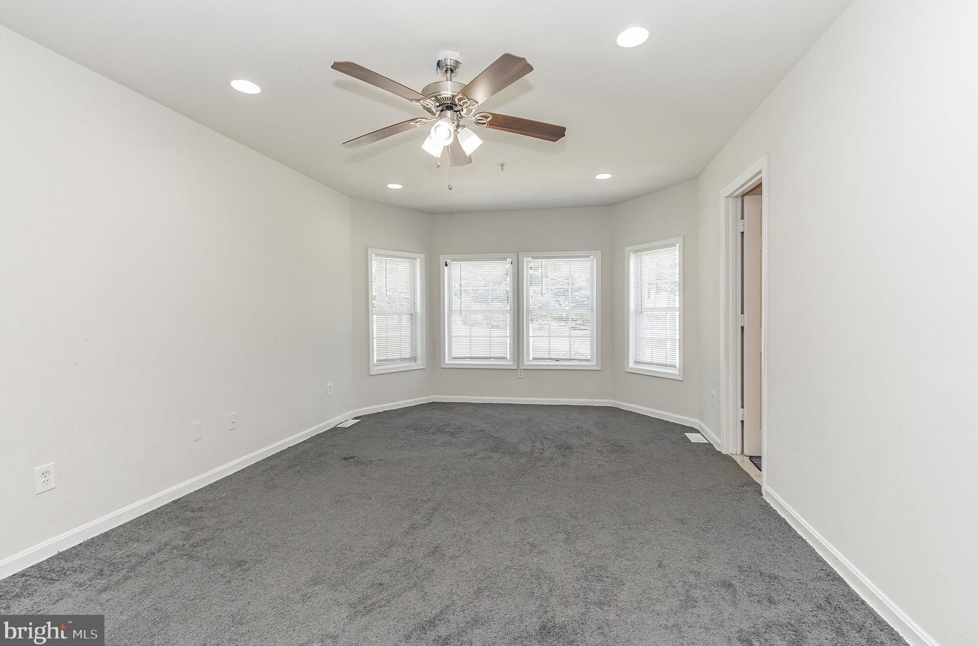 5411 Sheriff Rd, Capitol Heights MD  20743-1411 exterior