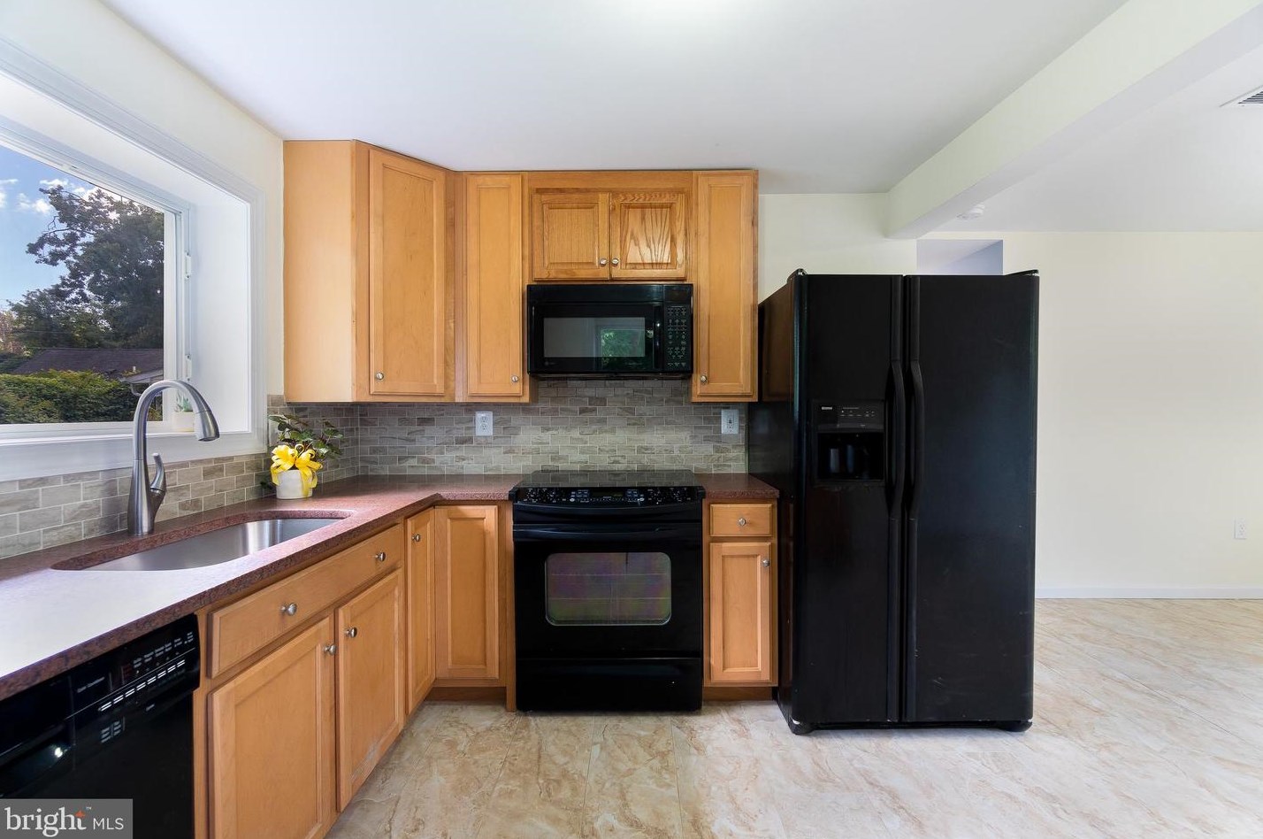 1511 Rollins Ave, Capitol Heights MD 20743-3104 exterior