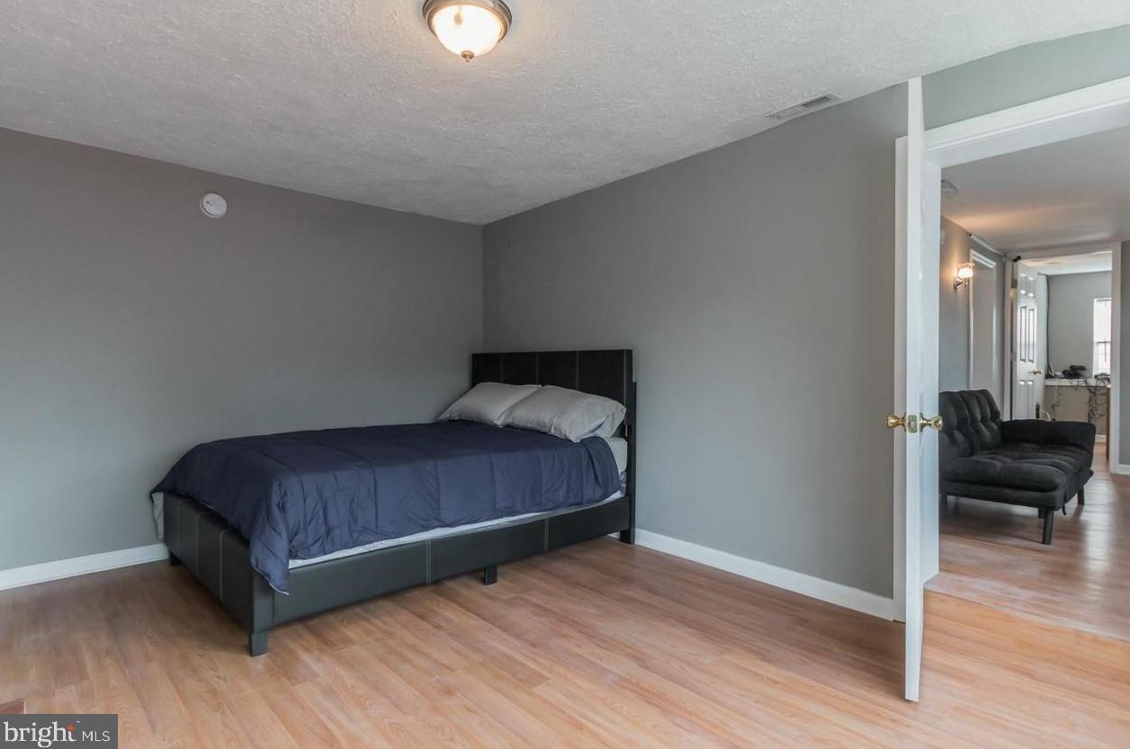 3904 Byers St, Capitol Heights MD 20743-5727 exterior