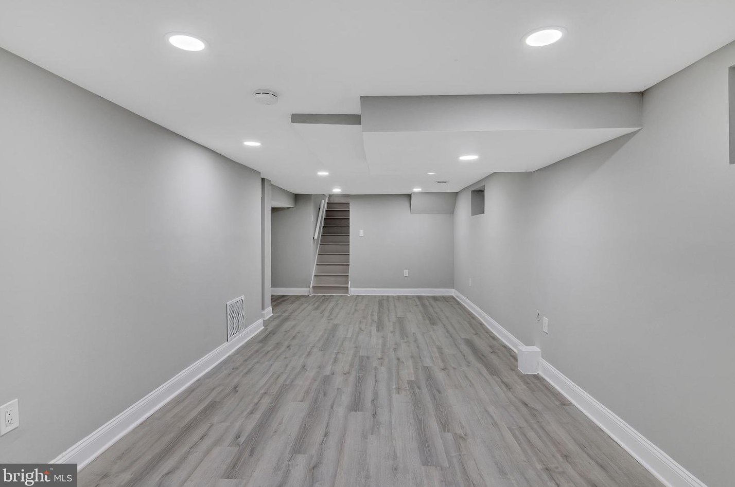 429 Clovis Ave, Capitol Heights MD  20743-2850 exterior