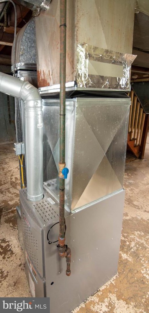 5120 Doppler St, Capitol Heights MD 20743-2869 exterior