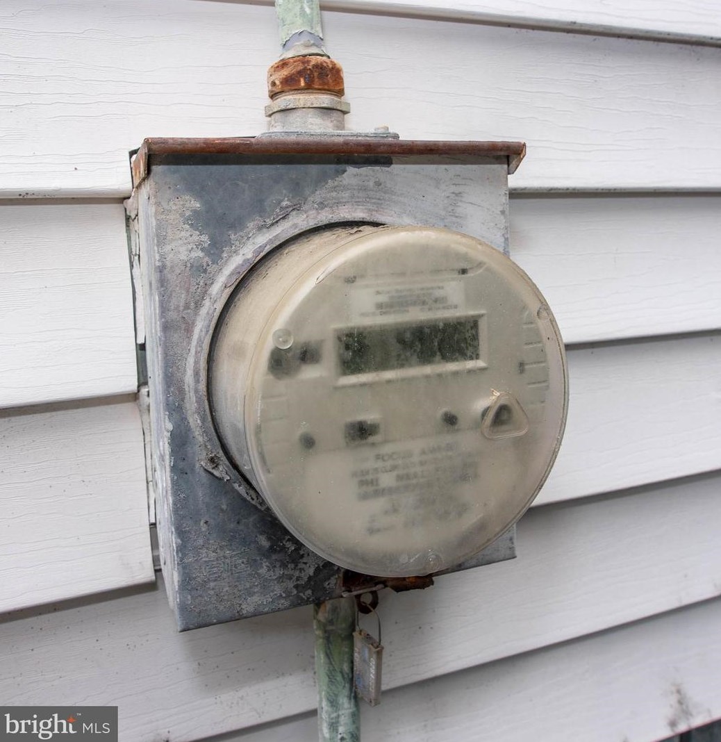 5120 Doppler St, Capitol Heights MD 20743-2869 exterior