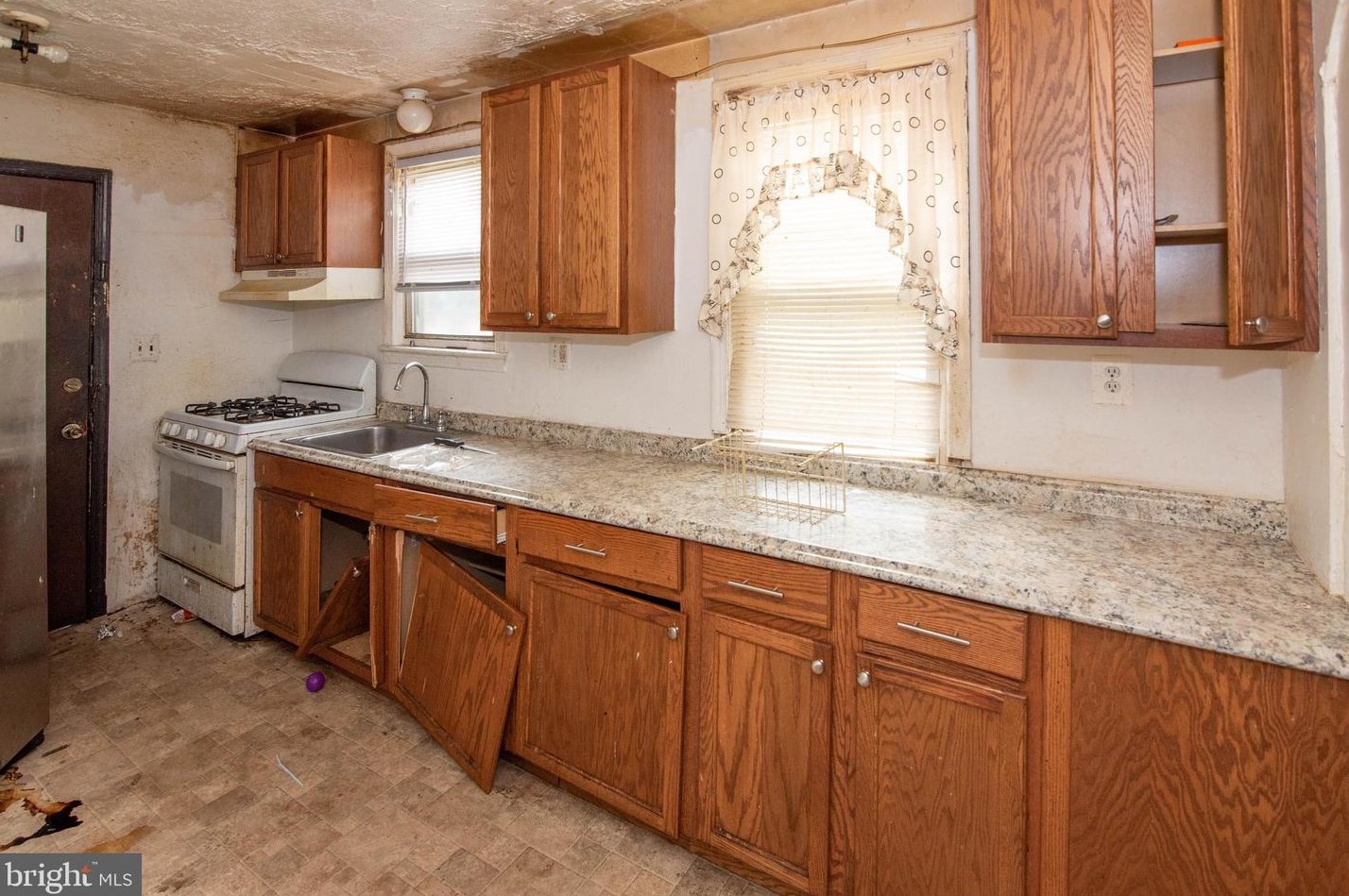 5120 Doppler St, Capitol Heights MD 20743-2869 exterior