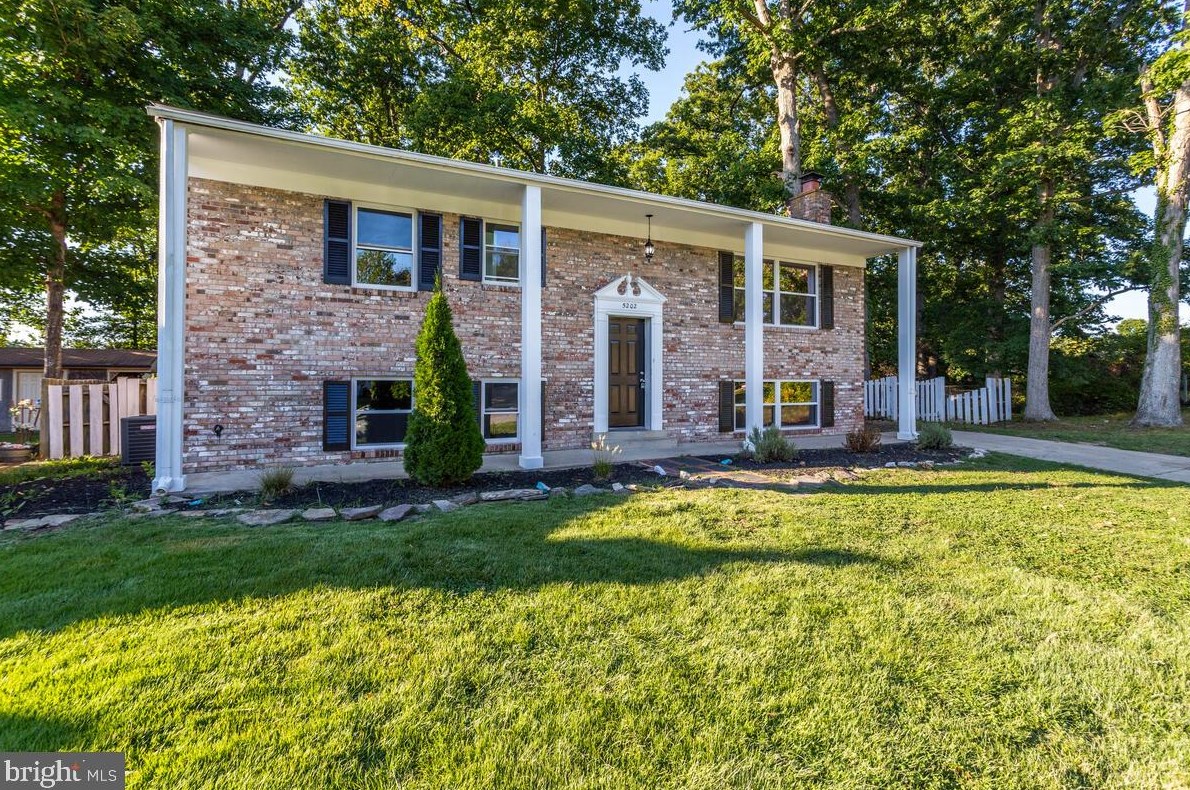 5202 Shires Ct, Clinton, MD 20735-3643