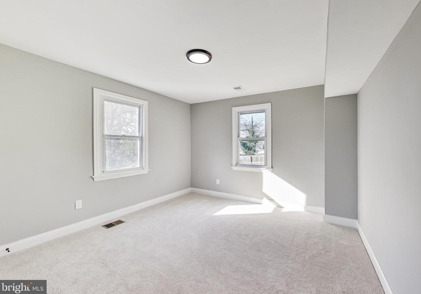 416 Dateleaf Ave, Capitol Heights MD 20743-6005 exterior