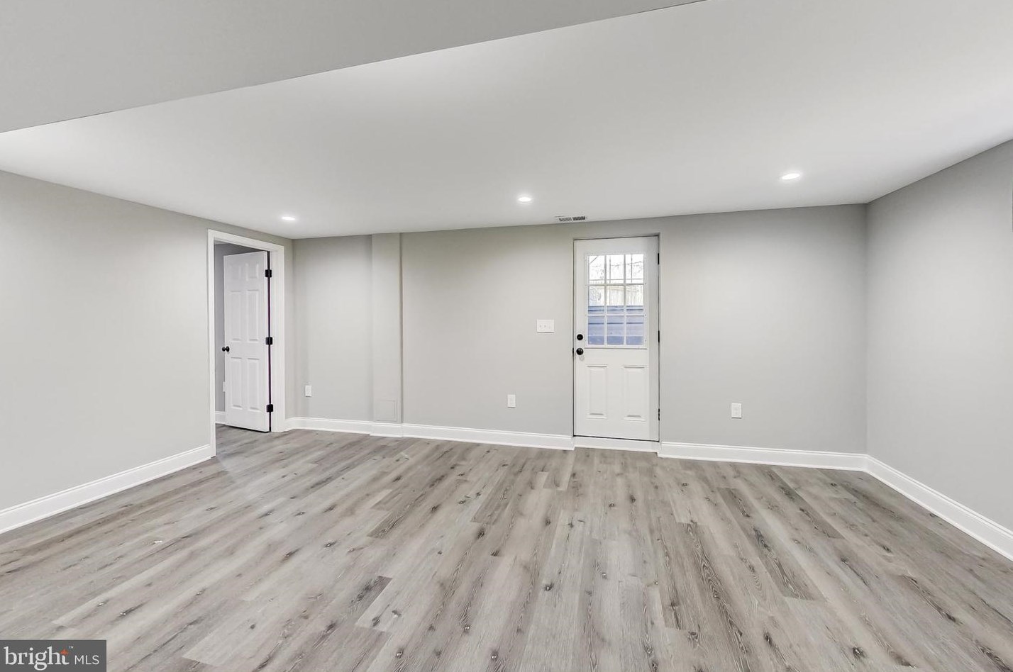 416 Dateleaf Ave, Capitol Heights MD 20743-6005 exterior