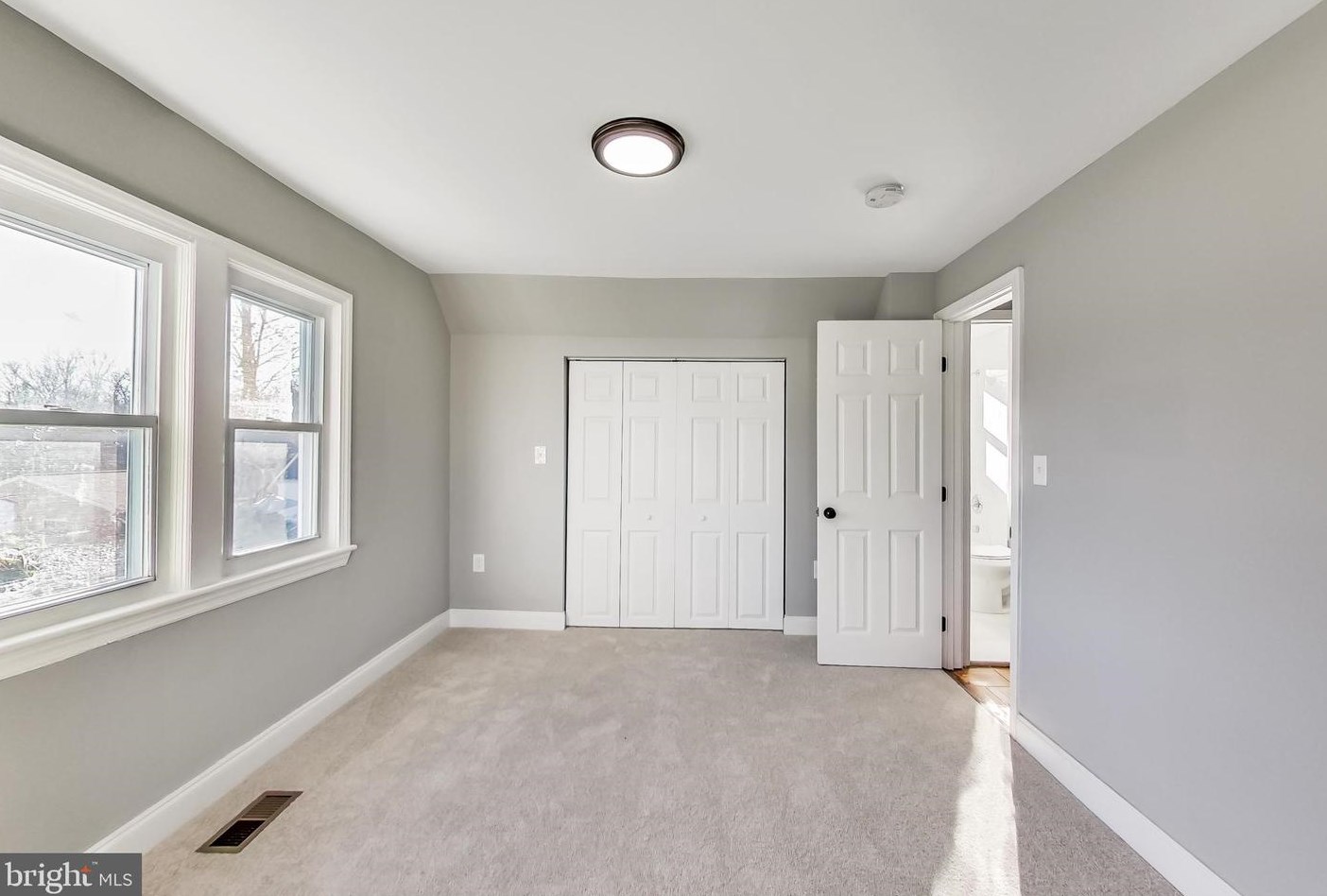 416 Dateleaf Ave, Capitol Heights MD 20743-6005 exterior