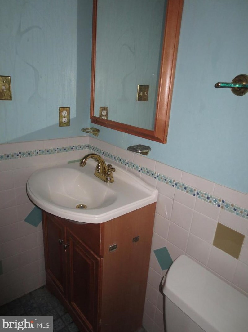 10716 Dragoo Pl, Clinton MD 20735-3912 exterior