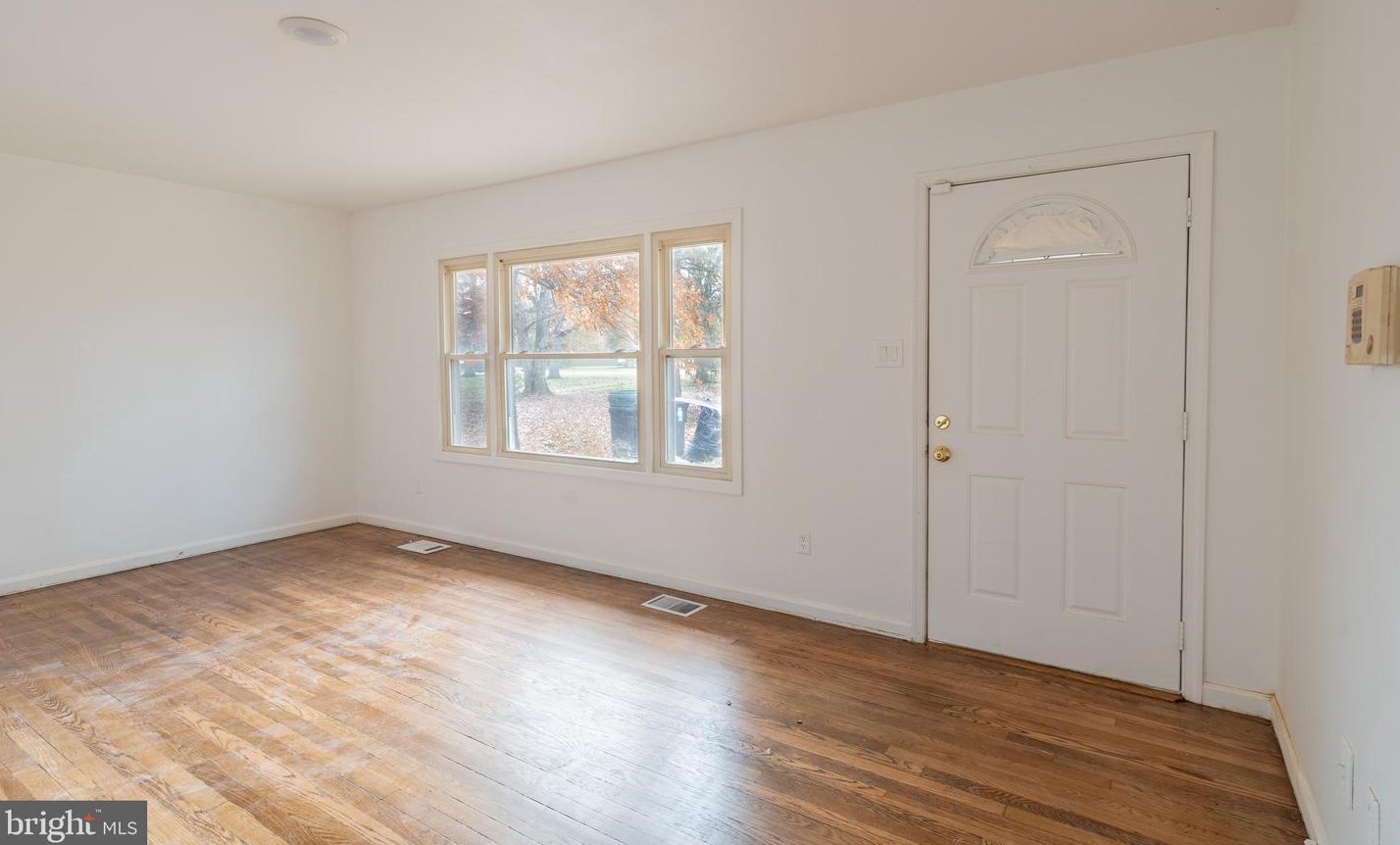 10606 Frank Tippett Rd, Cheltenham, MD 20623