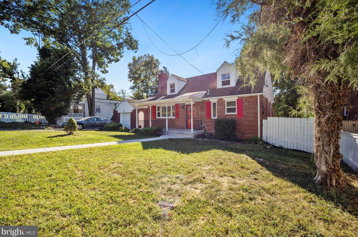 5609 Sachem Dr, Oxon Hill, MD 20745