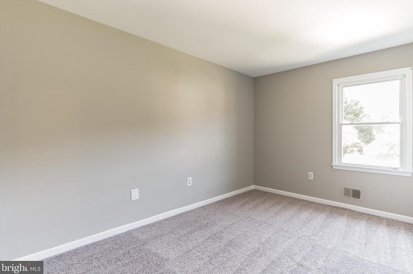 11720 Butlers Br Rd, Clinton MD 20735-4112 exterior