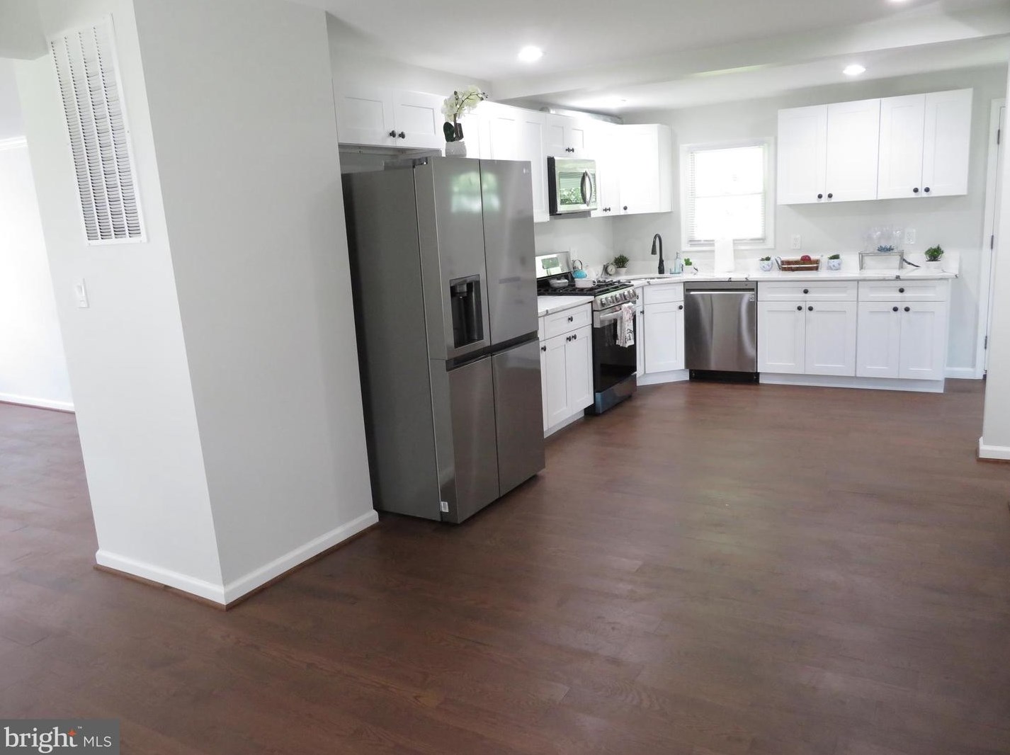 601 Balboa Ave, Capitol Heights MD  20743-2806 exterior